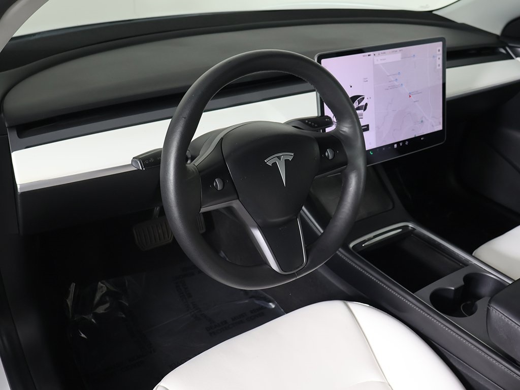 2021 Tesla Model 3 Standard Range Plus photo 15