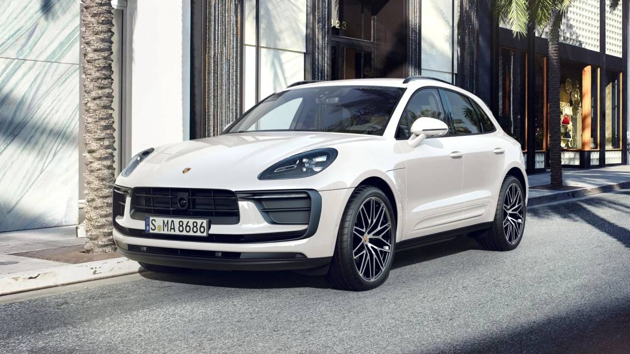 2025 Porsche Macan Base