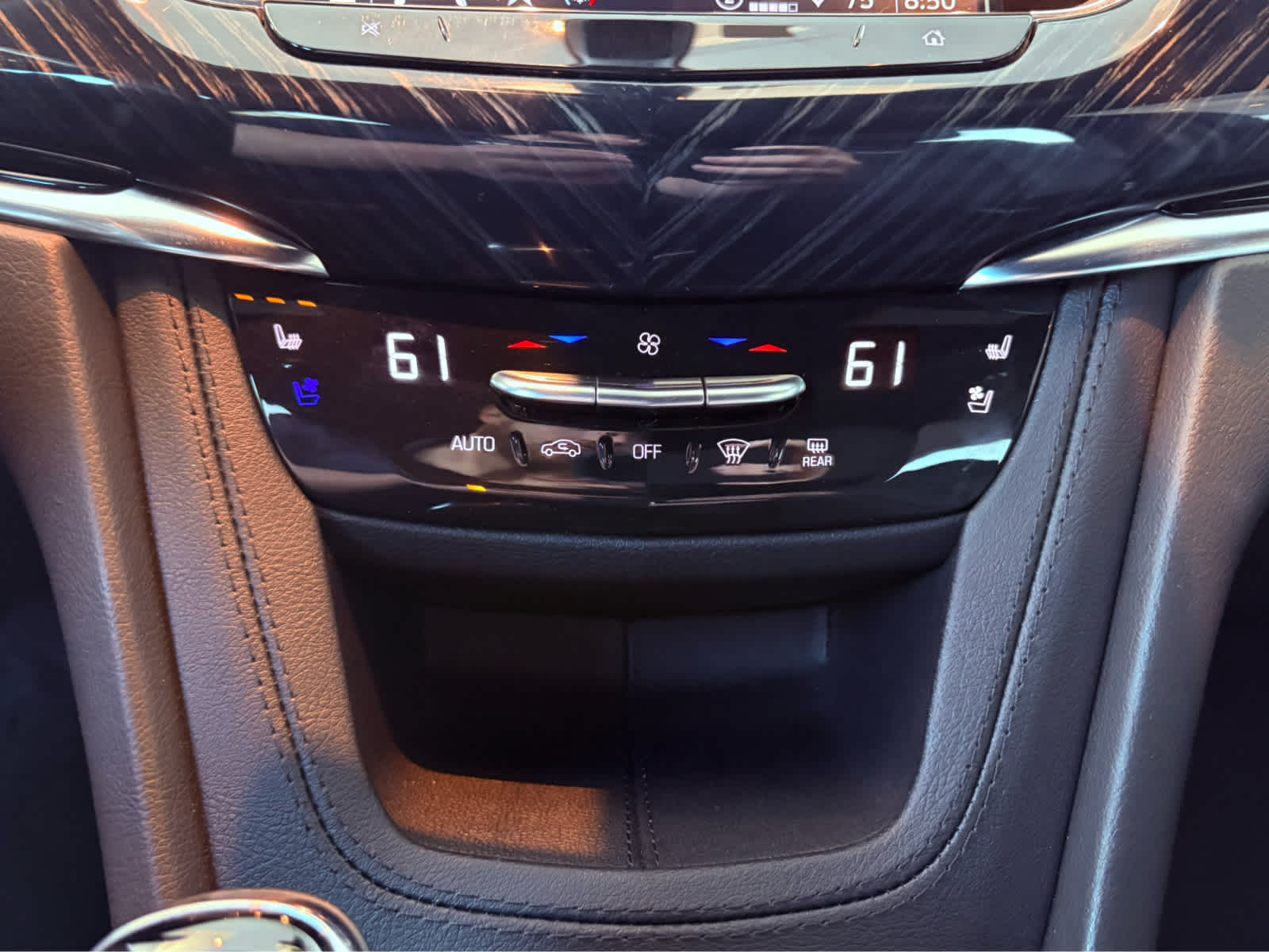 2023 Cadillac XT6 Premium Luxury photo 13