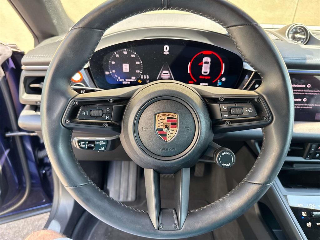 2024 Porsche Macan Electric 4 photo 25