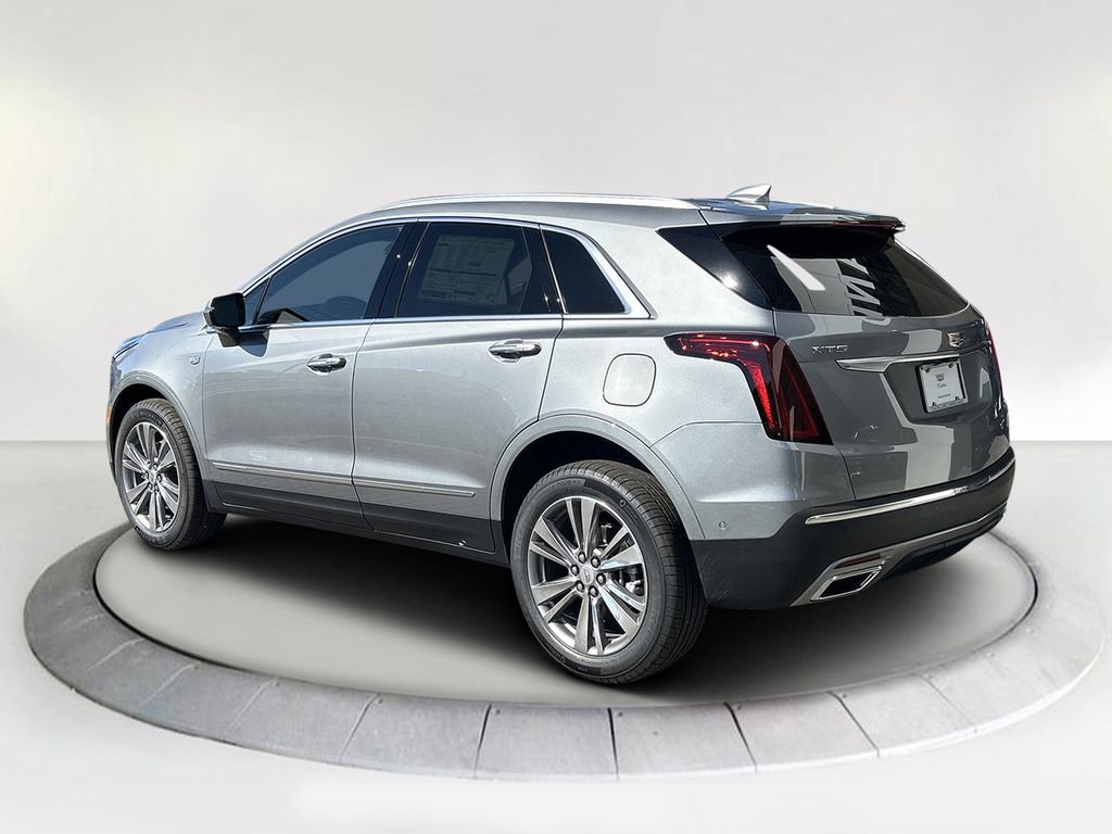 2026 Cadillac XT5 Premium Luxury photo 3