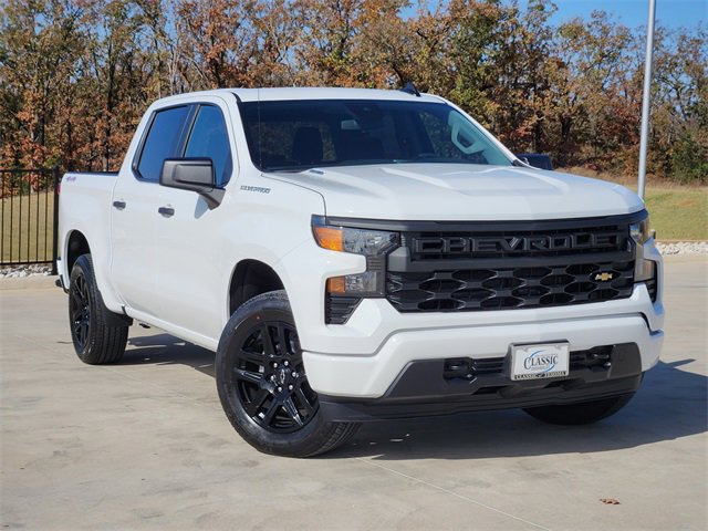 2026 Chevrolet Silverado 1500 Custom's photo