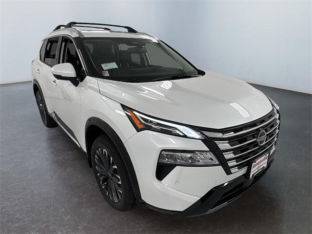 2026 Nissan Rogue Platinum's photo