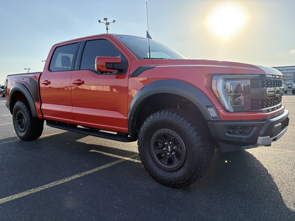2023 Ford F-150 Raptor photo 3