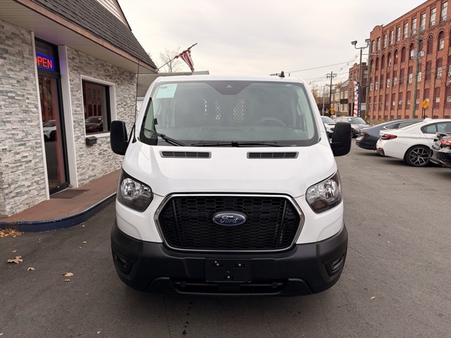 2023 Ford Transit photo 2
