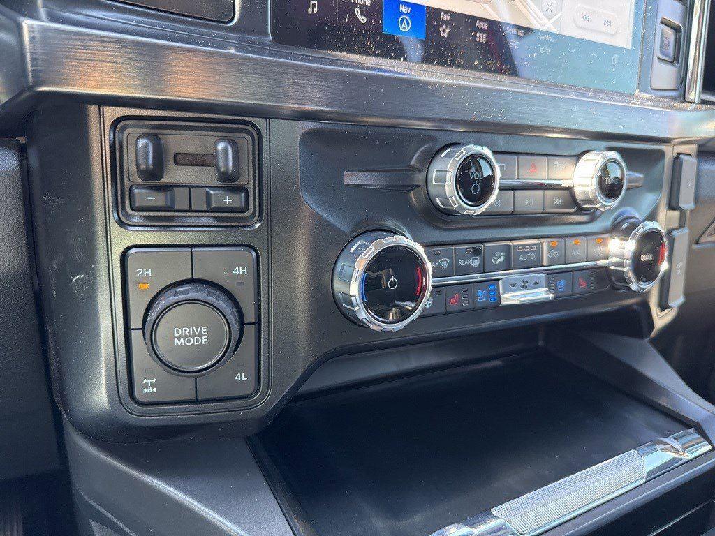 2025 Ford F-250 Lariat photo 35