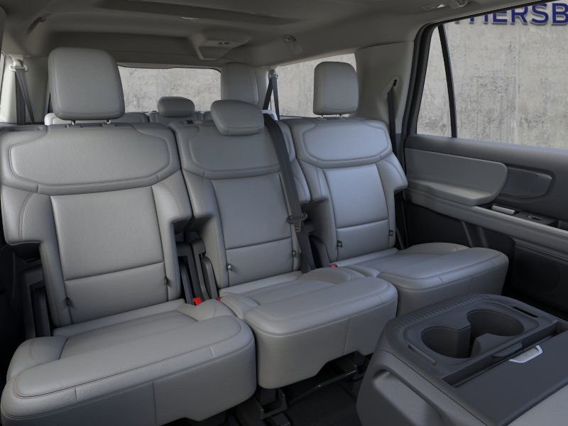 2025 Ford Expedition MAX photo 7