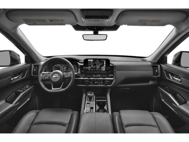 2024 Nissan Pathfinder SL photo 4