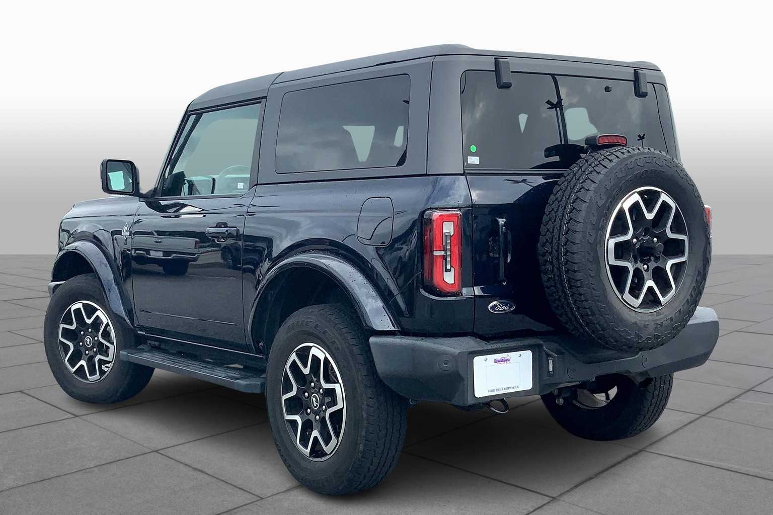 2021 Ford Bronco Outer Banks photo 10