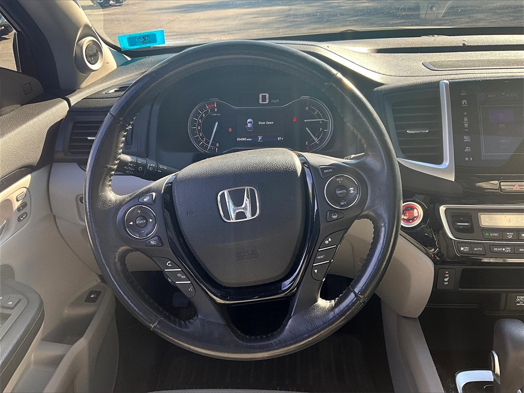 2019 Honda Ridgeline RTL-E photo 17