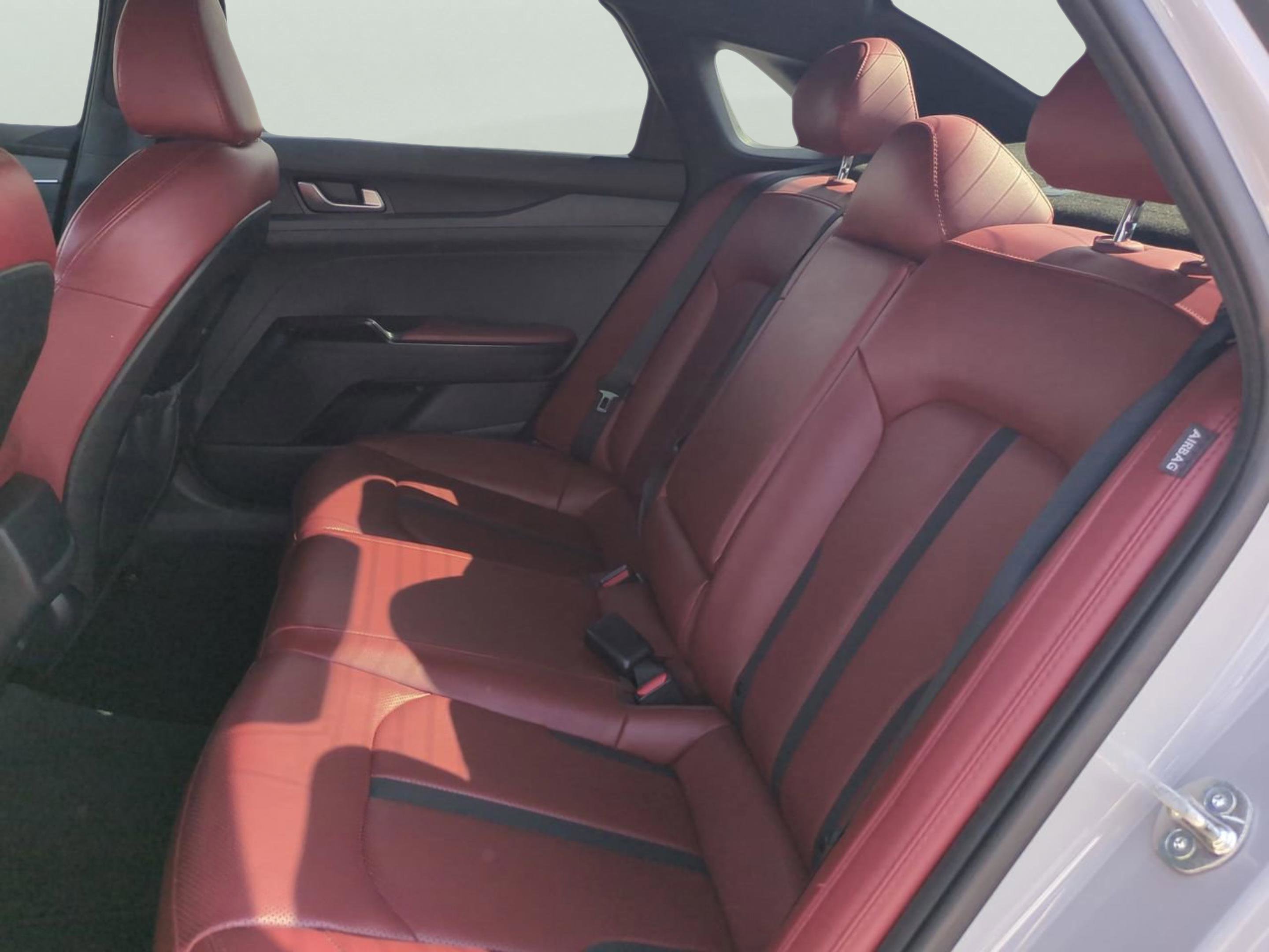2024 Kia K5 GT-Line photo 14