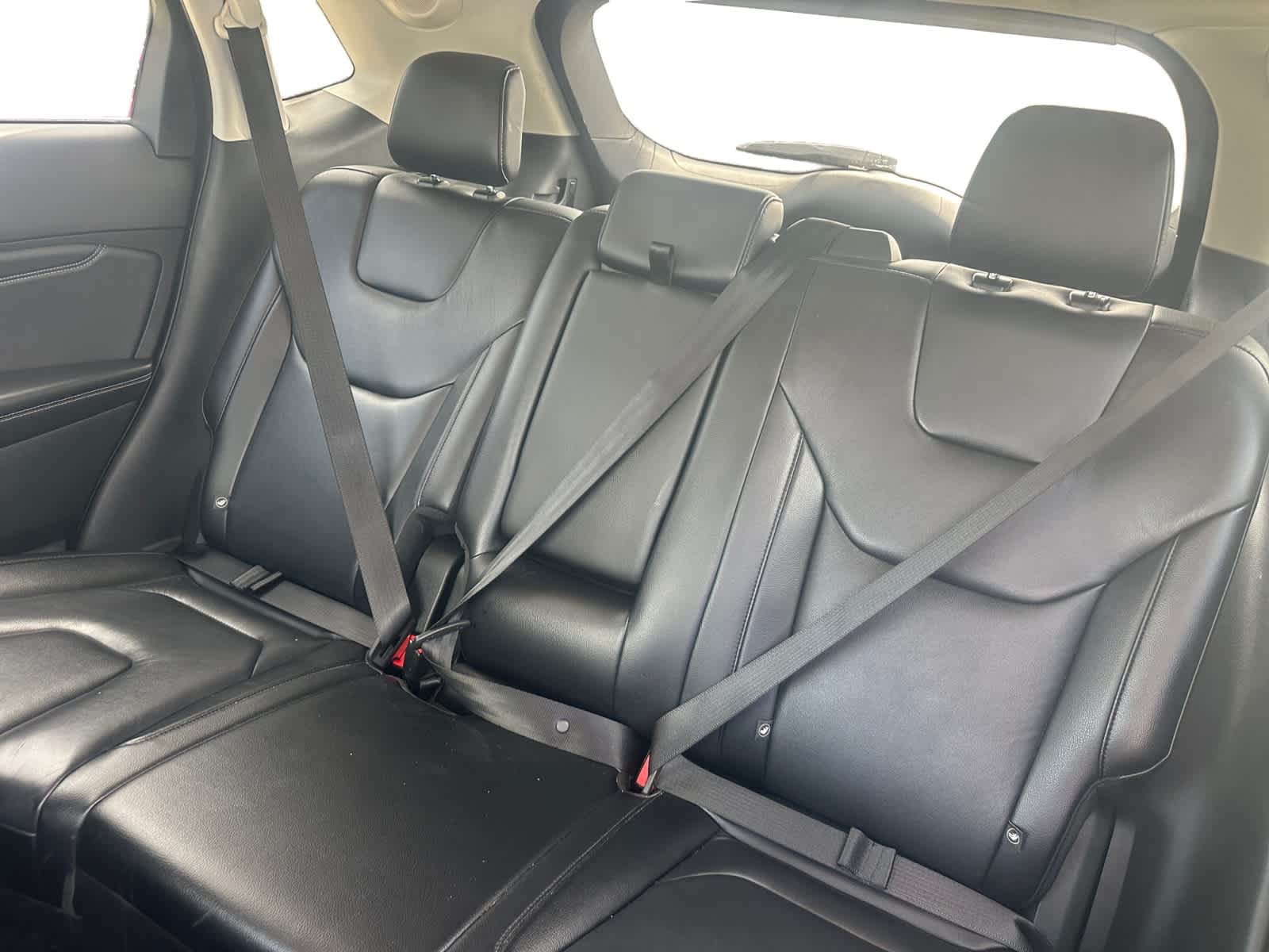 2022 Ford Edge Titanium photo 11