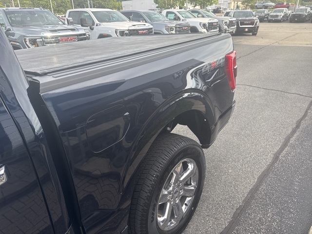 2022 Ford F-150 XLT photo 7