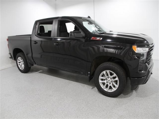 Pre-Owned 2023 Chevrolet Silverado 1500 RST Crew Cab in Mentor