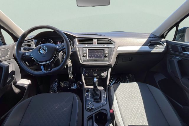 2019 Volkswagen Tiguan S photo 27