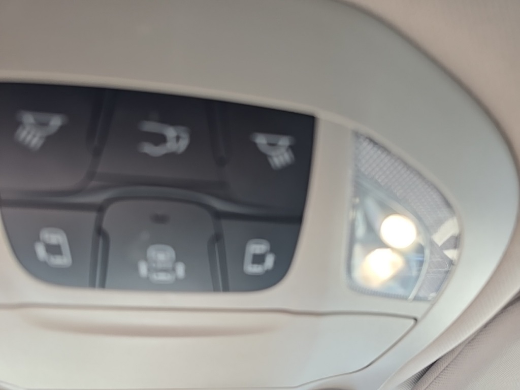 2022 Chrysler Pacifica Limited photo 56