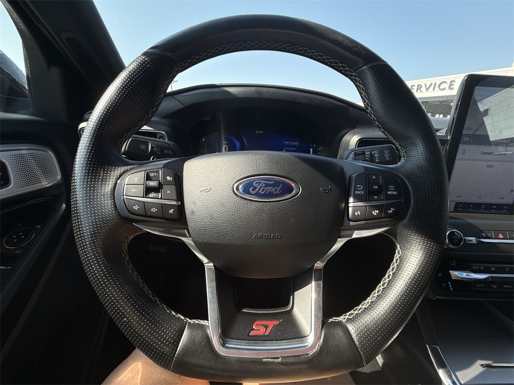 2020 Ford Explorer ST photo 13