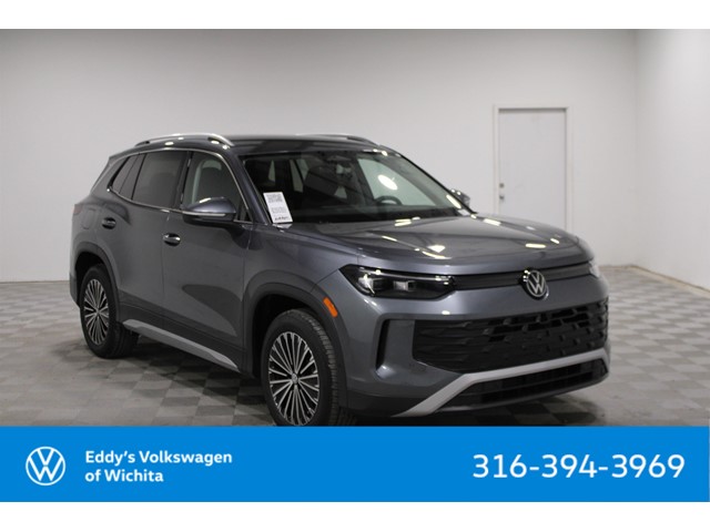 2025 Volkswagen Tiguan S's photo