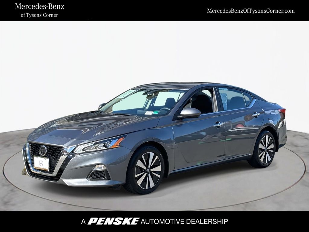 2022 Nissan Altima SV