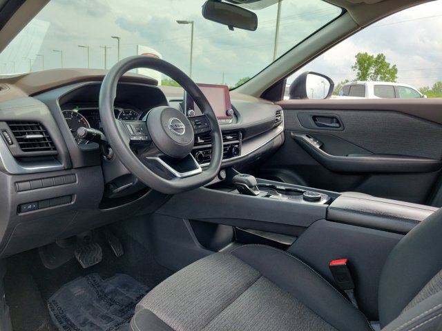 2021 Nissan Rogue S photo 17