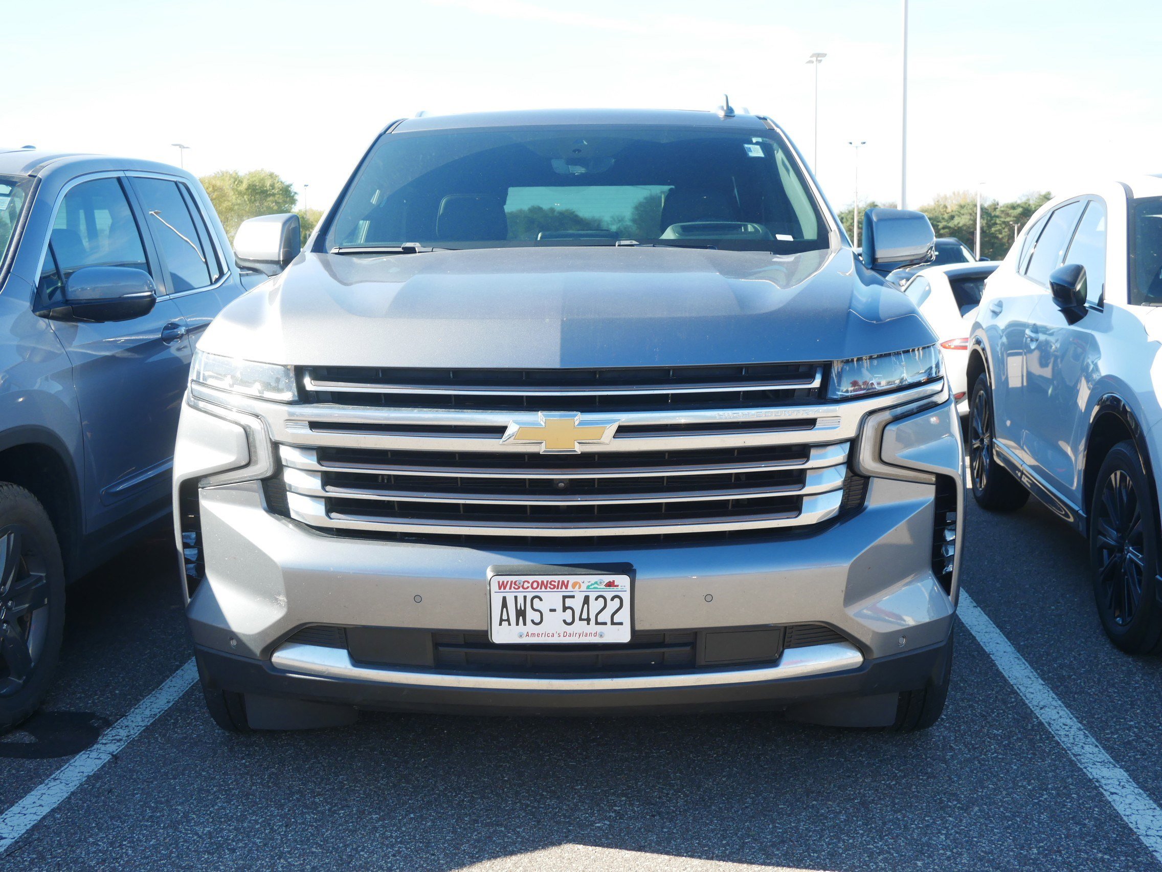 Used 2022 Chevrolet Tahoe High Country with VIN 1GNSKTKLXNR211132 for sale in Brooklyn Center, Minnesota