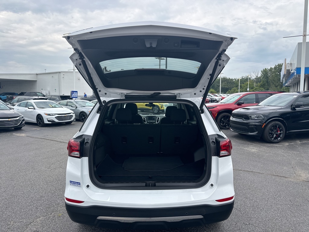 2024 Chevrolet Equinox LT photo 23