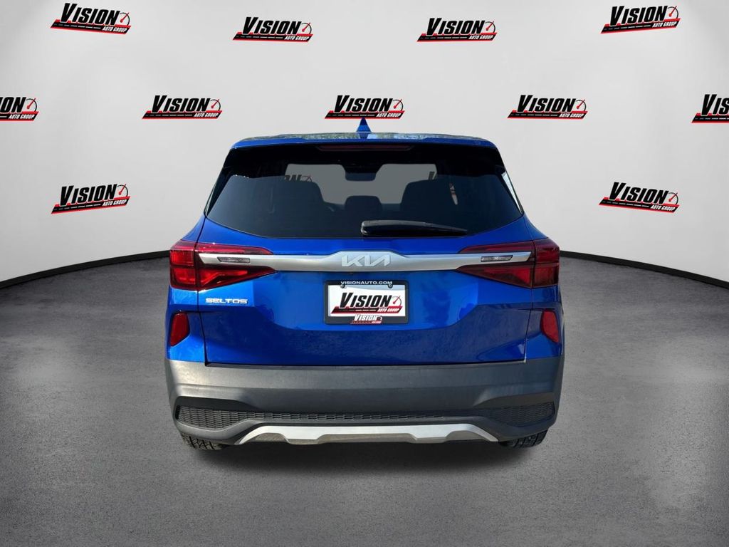 2022 Kia Seltos LX photo 6