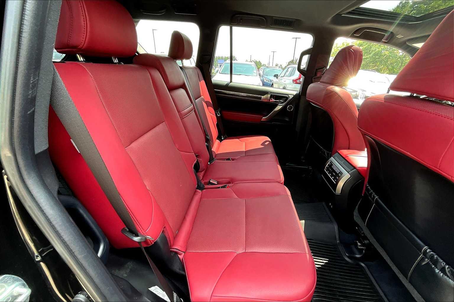 2022 Lexus GX 460 Premium photo 18