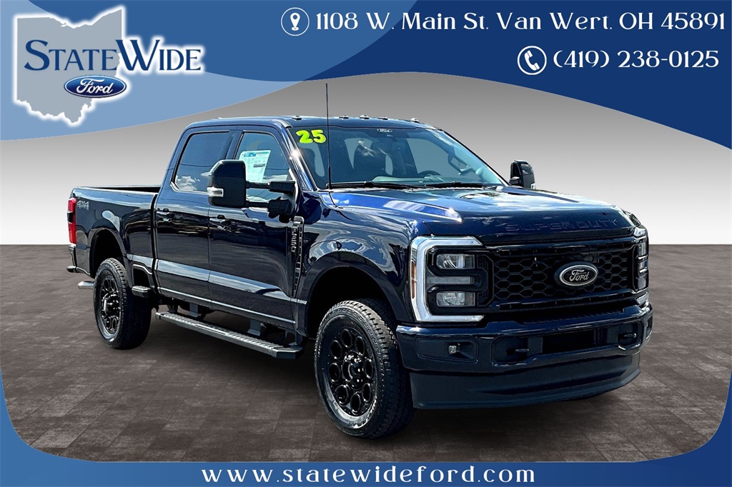 2025 Ford F-350 Super Duty Lariat's photo