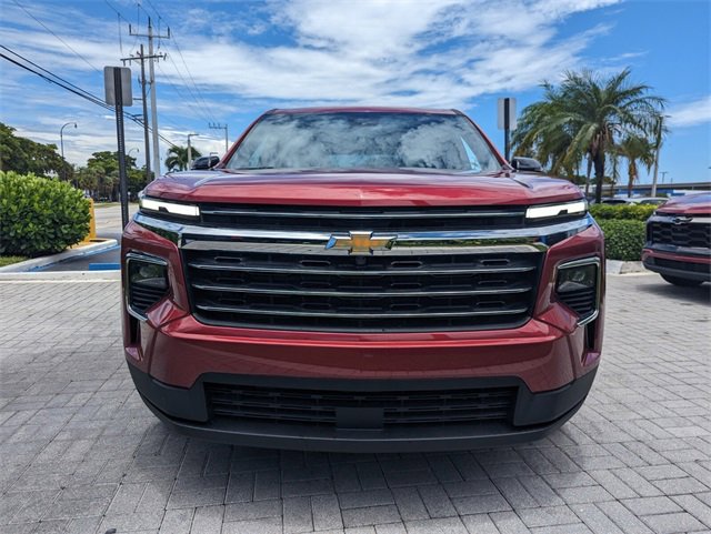 2025 Chevrolet Traverse photo 3