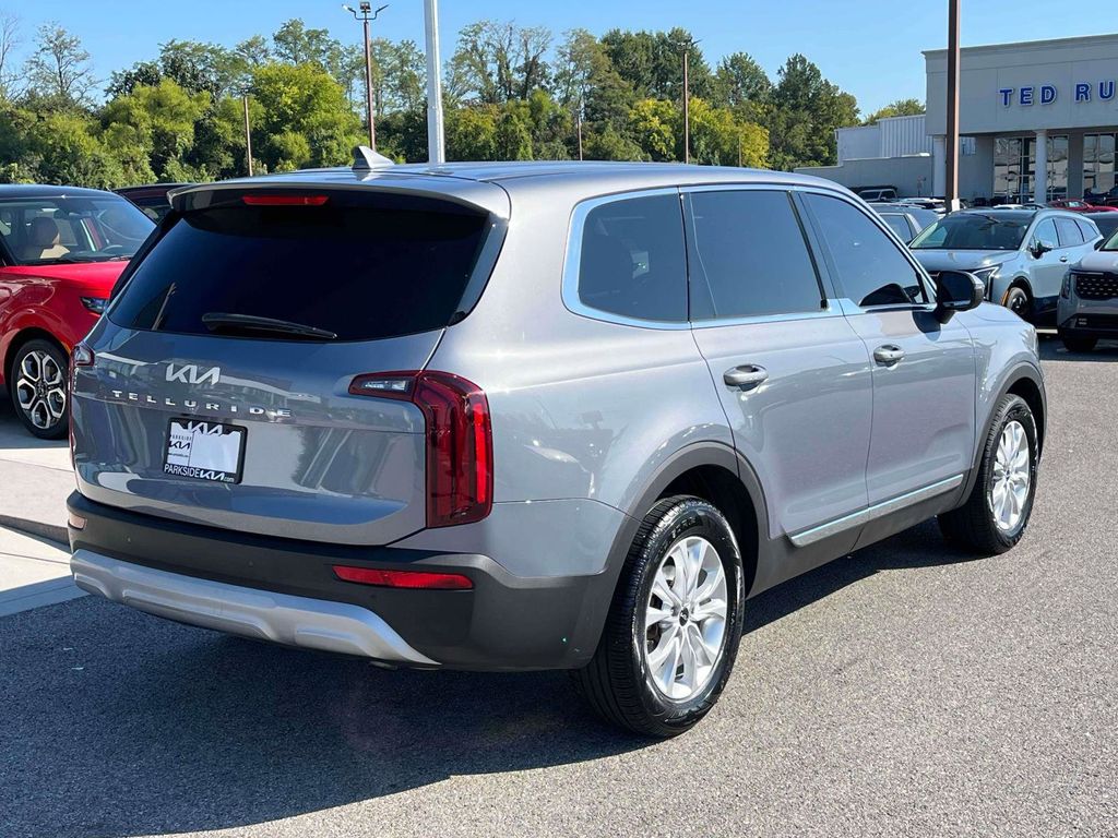 2022 Kia Telluride LX photo 27
