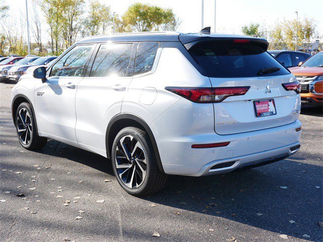 2025 Mitsubishi Outlander SEL Platinum GT photo 2
