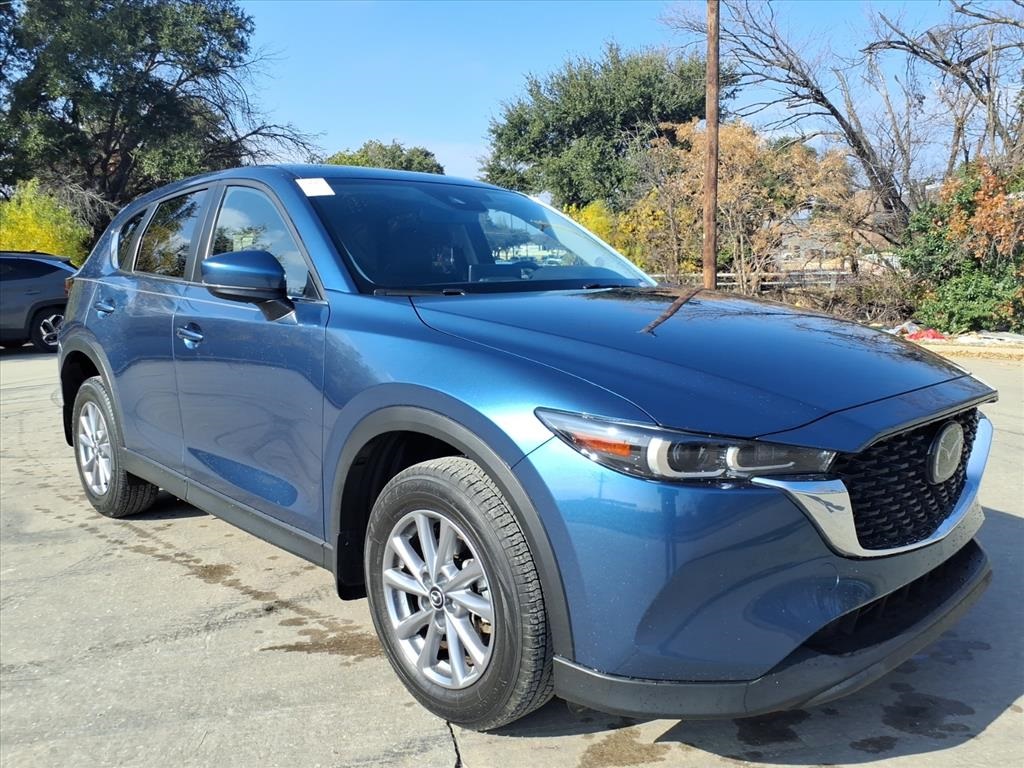 2023 Mazda CX-5 S Preferred package's photo