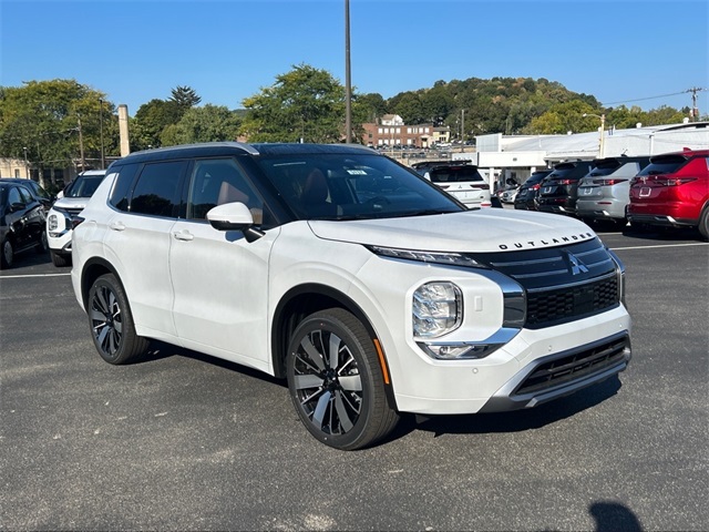 2025 Mitsubishi Outlander SEL photo 4