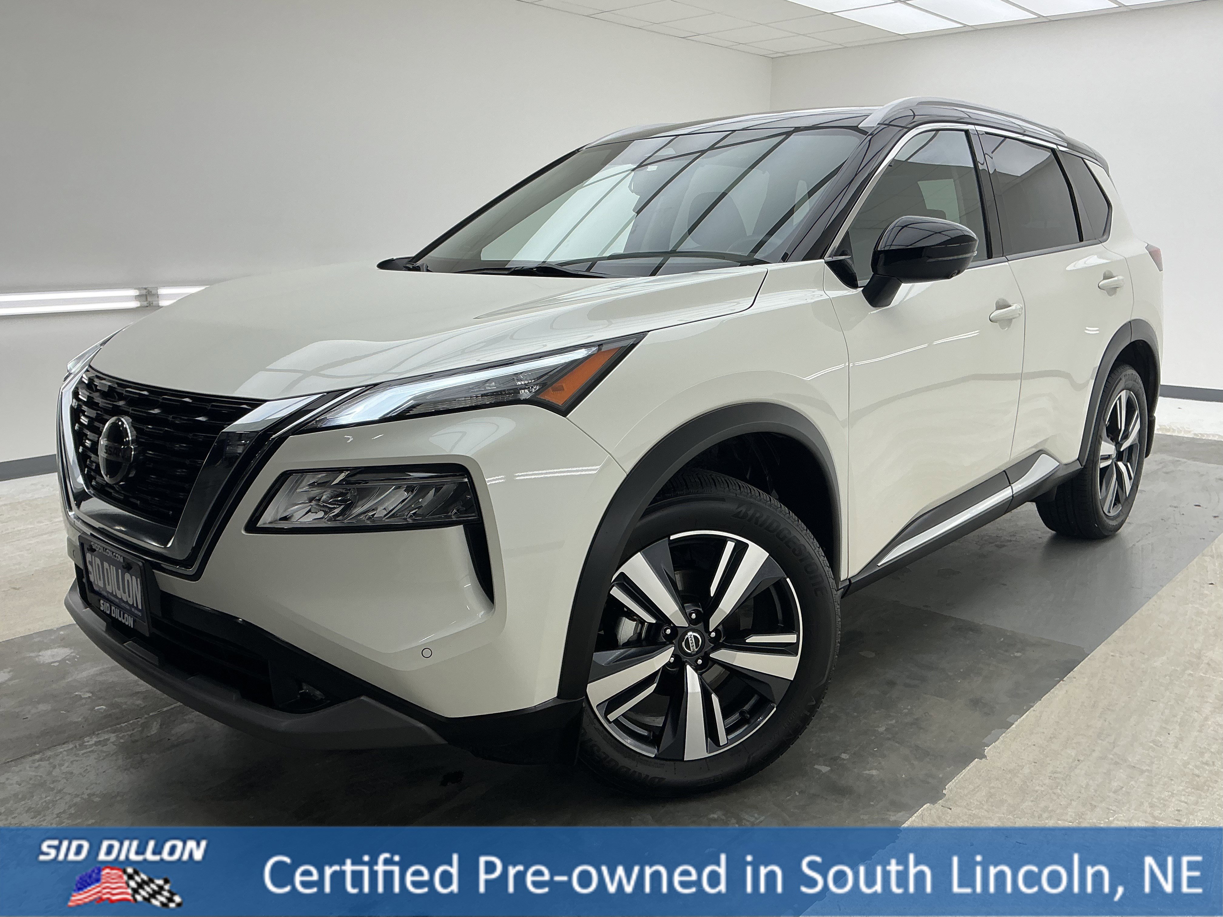 2021 Nissan Rogue SL's photo