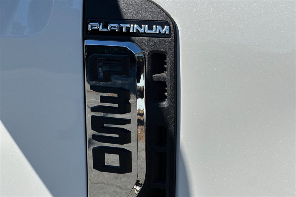 2025 Ford F-350 photo 23