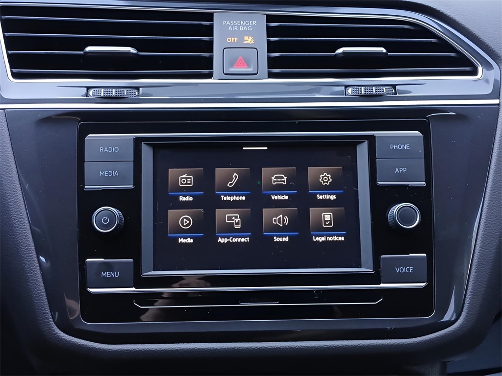 2022 Volkswagen Tiguan S photo 12