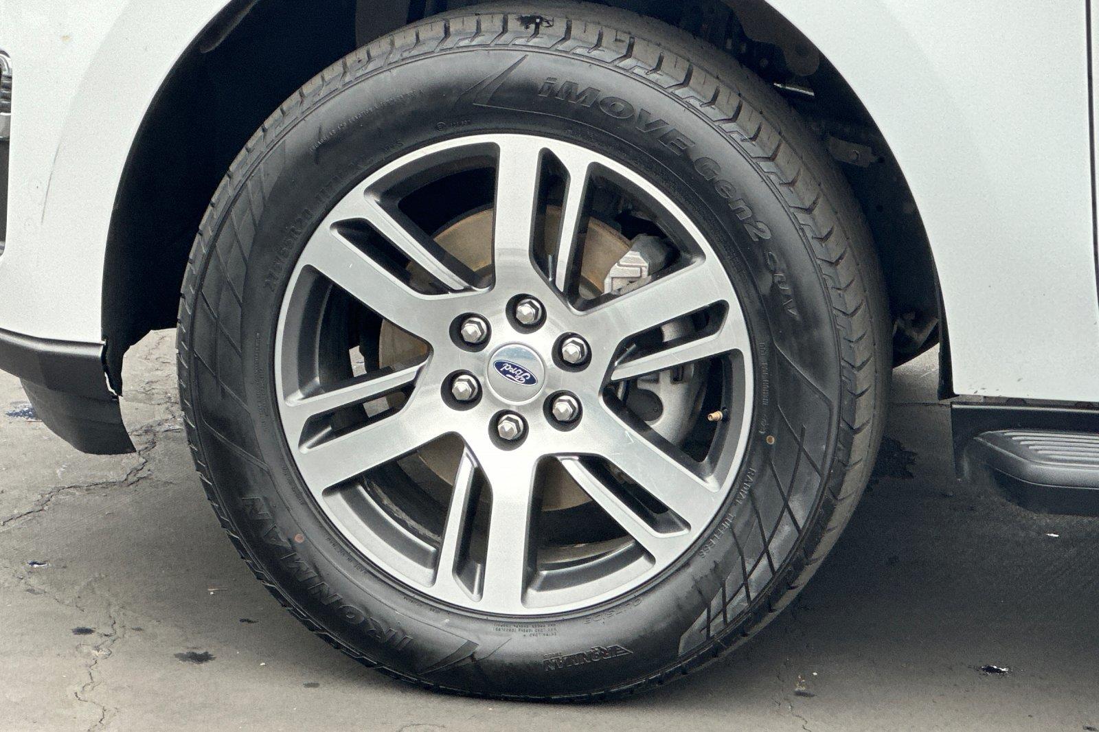 2023 Ford Expedition MAX Limited photo 33