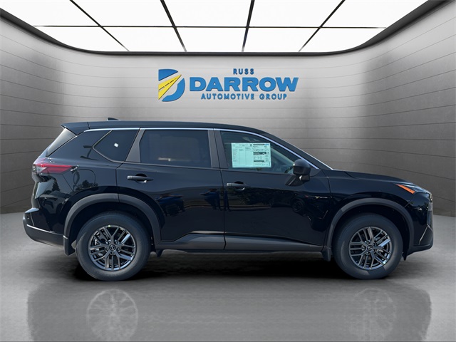 2026 Nissan Rogue SV photo 5