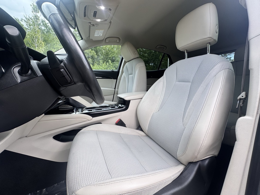 2023 Buick Envision Preferred photo 21