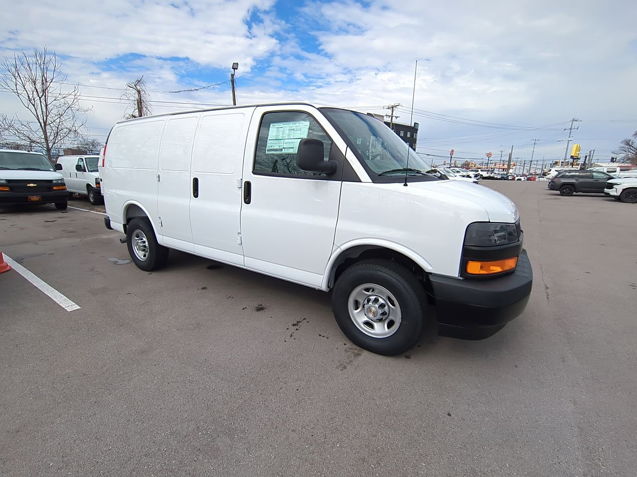 2025 Chevrolet Express Cargo 2500 photo 2