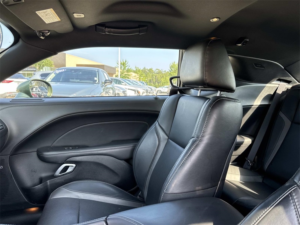 2021 Dodge Challenger SXT photo 14