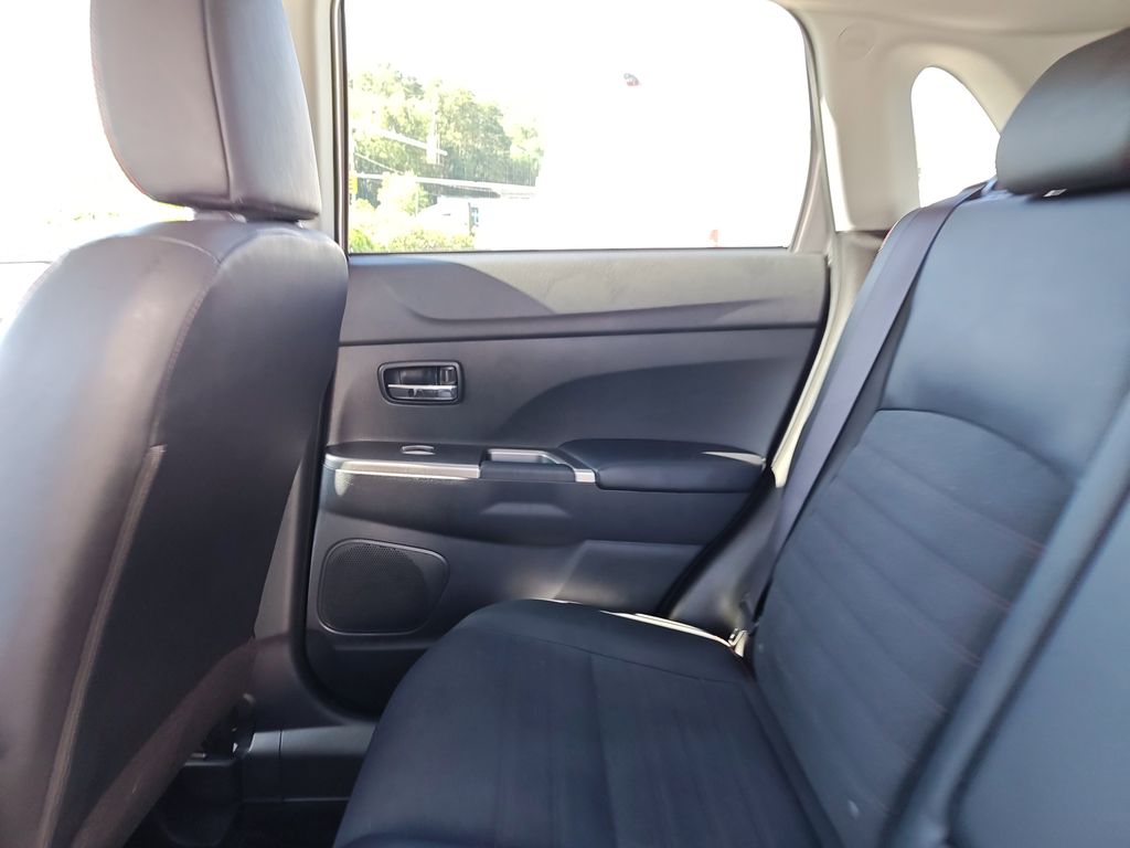 2024 Mitsubishi Outlander Sport ES photo 26