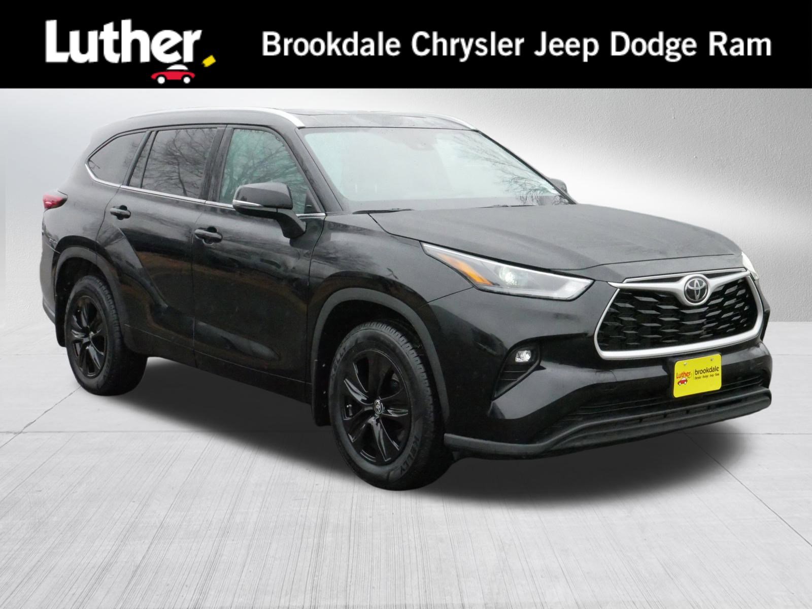 2022 Toyota Highlander XLE's photo