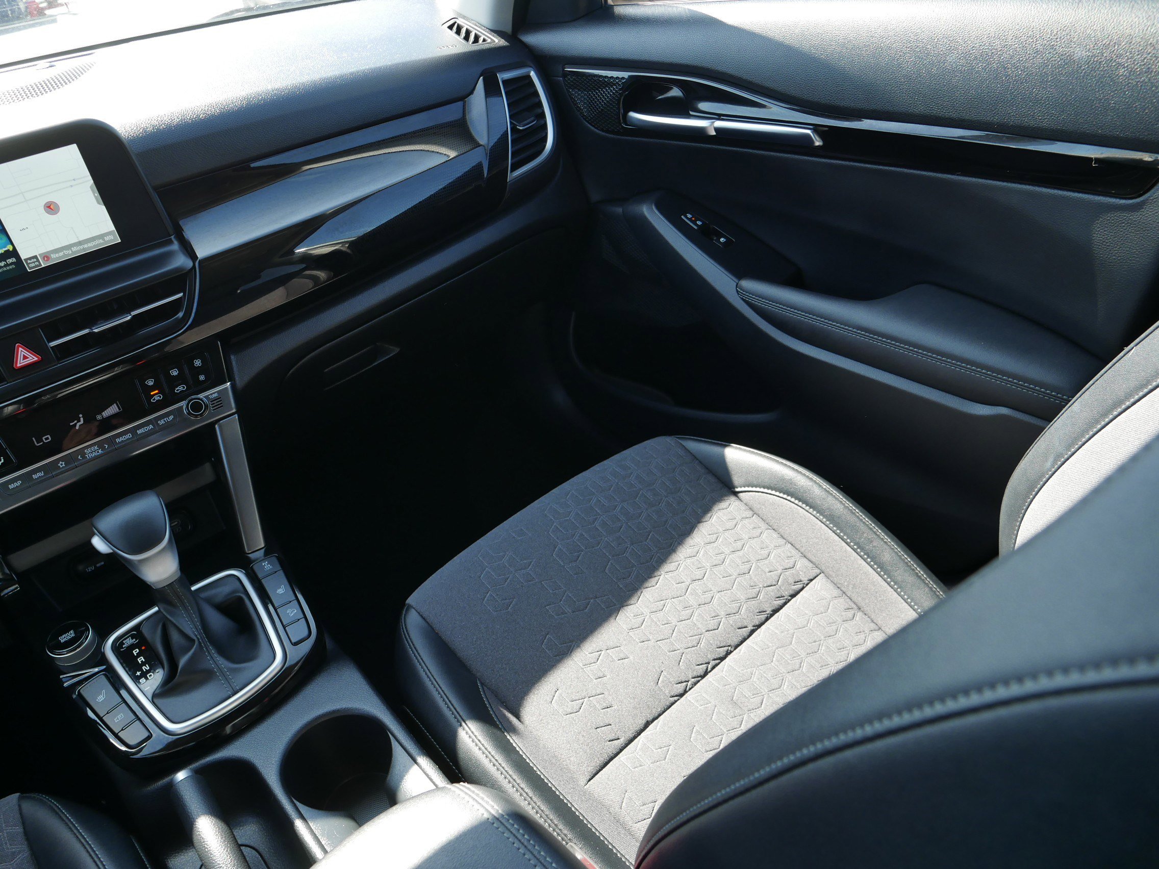 2024 Kia Seltos S X-Line photo 9
