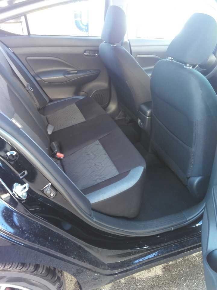 2023 Nissan Versa 1.6 SV photo 3