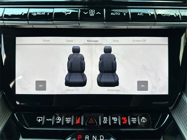 2024 Jeep Grand Wagoneer II photo 24