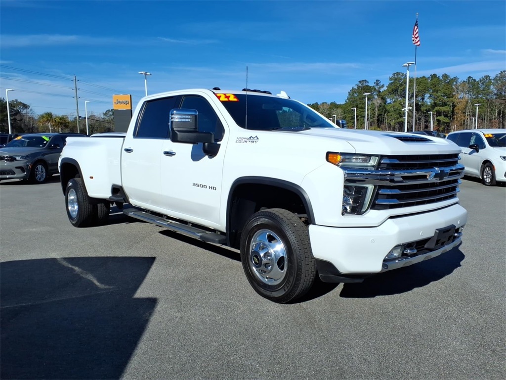 2022 Chevrolet Silverado 3500HD High Country's photo