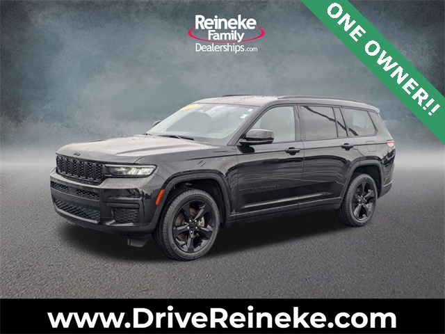 Used 2021 Black Jeep Altitude image 1