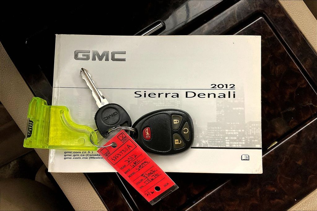 2012 Gmc Sierra Denali photo 11